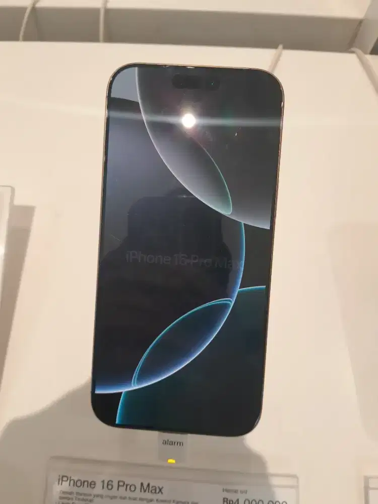 iPhone 16 Pro Max
