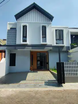Rumah minimalis modern siap huni di Bintaro jaya sektor 3