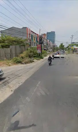 Tanah luas jl raya djlopo solobaru dekat RS Indriati strategis