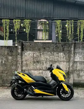 Yamaha Xmax Asli Kuning