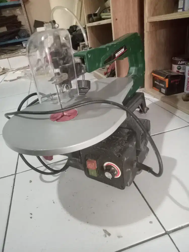 Gergaji mesin scroll saw modern