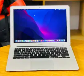 Macbook Air 2017 13 inchi