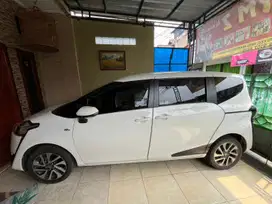Toyota Sienta 2017 Bensin