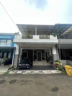 Disewakan rumah di serpong estat