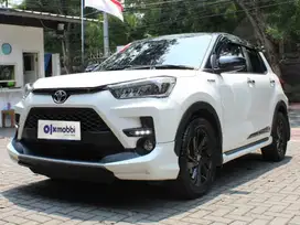 TDP 10JT Toyota Raize 1.0 G Two Tone Bensin-AT Hitam 2021