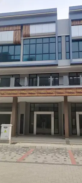 Ruko Chrystal Boulevard Summarecon Bekasi 3 Lt. Lokasi Strategis