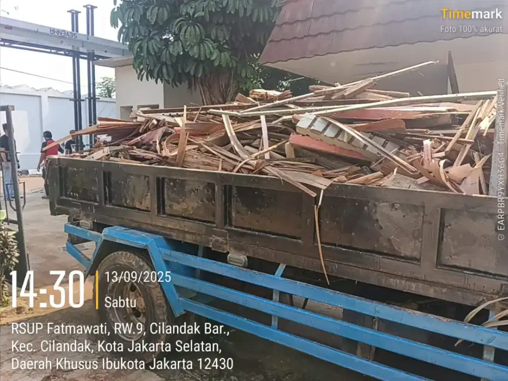 Jasa buang puing dan tanah