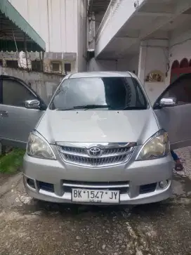 Toyota avanza 2009 automatic 1.3 type G warna silver