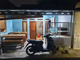 Dijual etalase makan, meja dan kursi warkop