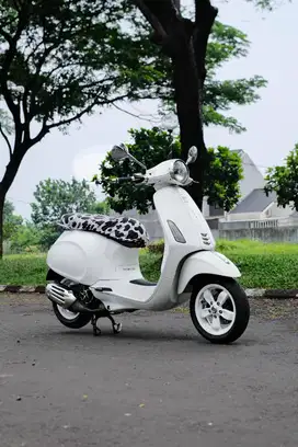 PIAGGIO VESPA PRIMAVERA 150 IGET 2017 MURAH BANGET