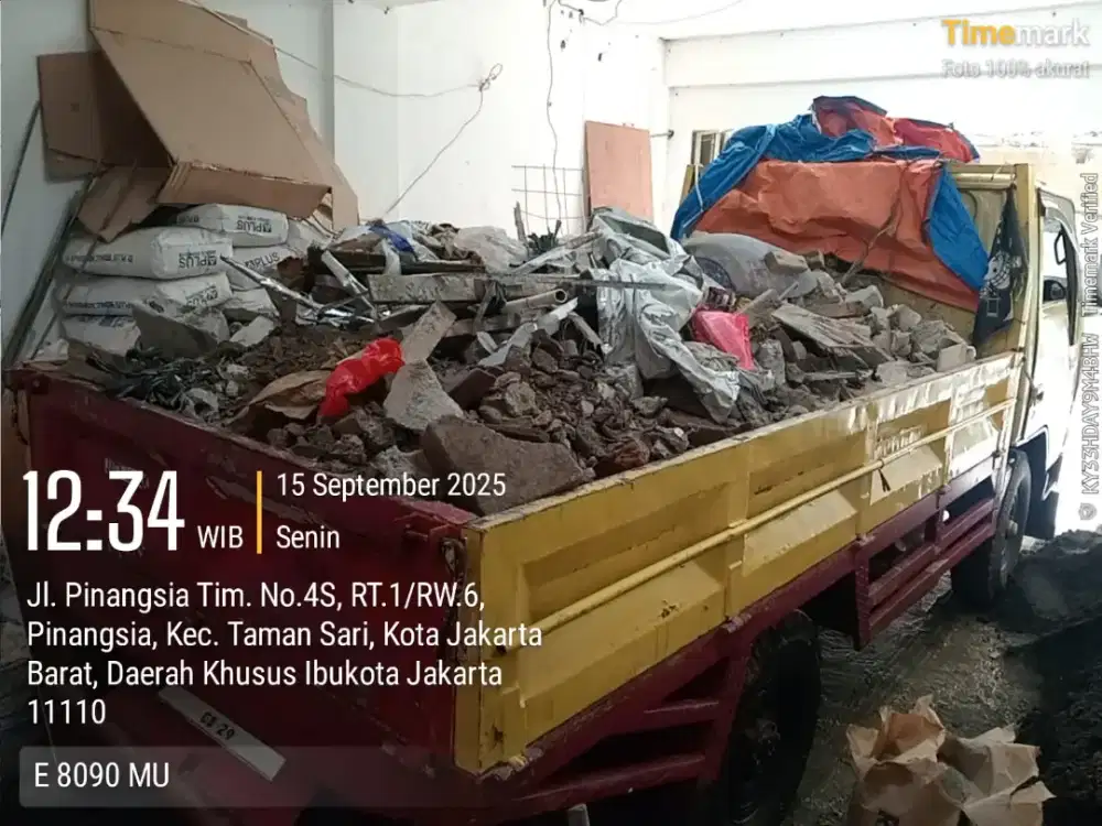 Jasa buang puing dan buang tanah