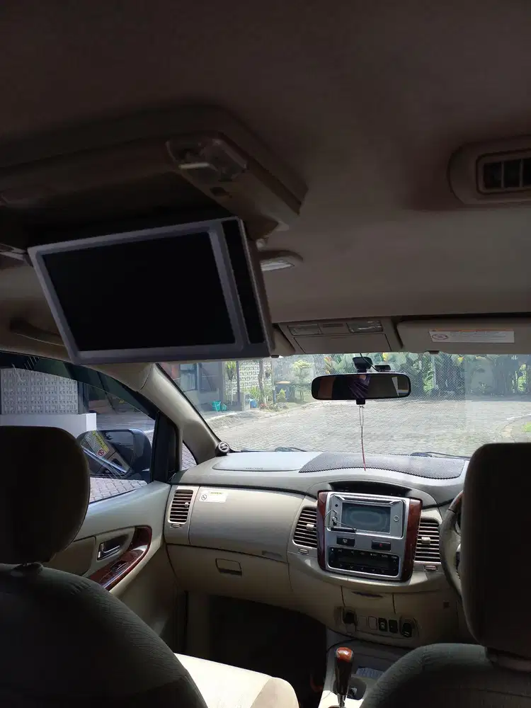 Toyota Kijang Innova 2014 Bensin