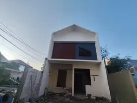MEDOKAN SAWAH TIMUR Tipe Mezzanine‼️ Rumah Baru Dekat UPN Rungkut
