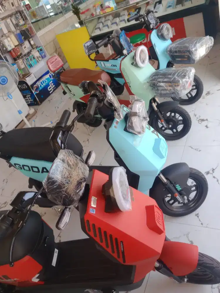 SEPEDA LISTRIK GODA GD118 MERAH