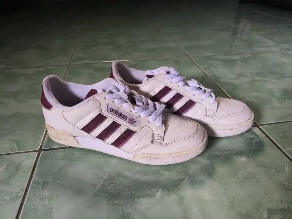 Adidas 80 Stripes Continental