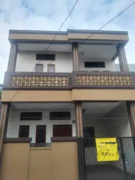 Di Jual Cepat Rumah 4 Lantai Rapih Siap Huni di Poris Indah Tangerang