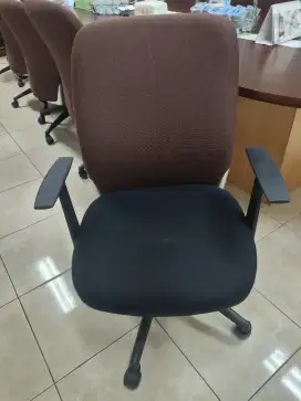 DIJUAL 6 KURSI KANTOR
