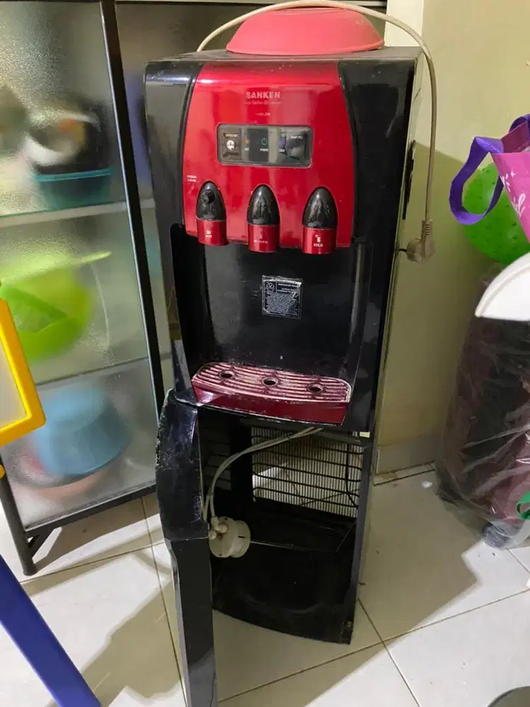 Jual dispenser merk sanken