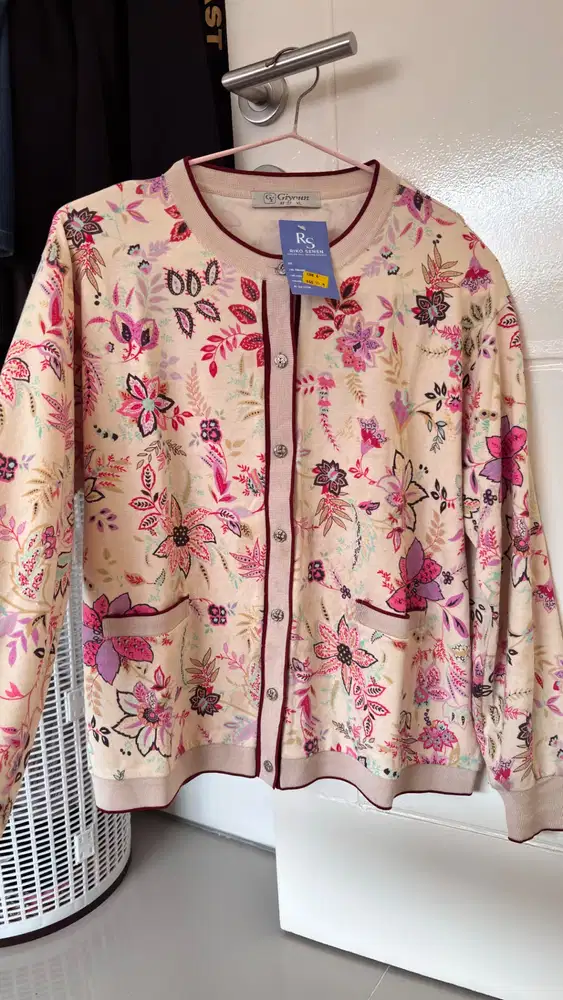 Jacket kancing flowers