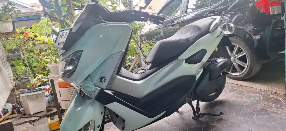 N max 2019...putih