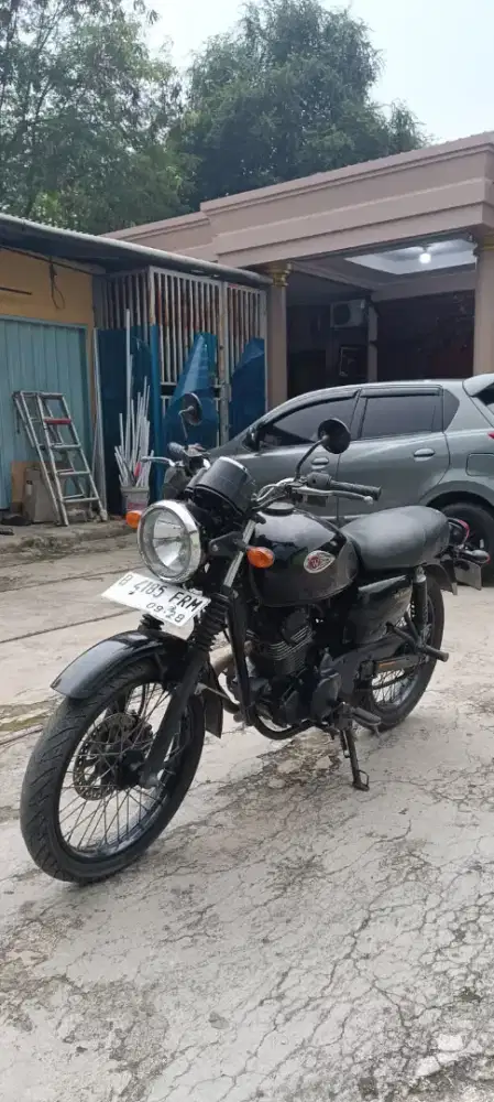 KAWASAKI W175 SE 2018 PAJAK HIDUP