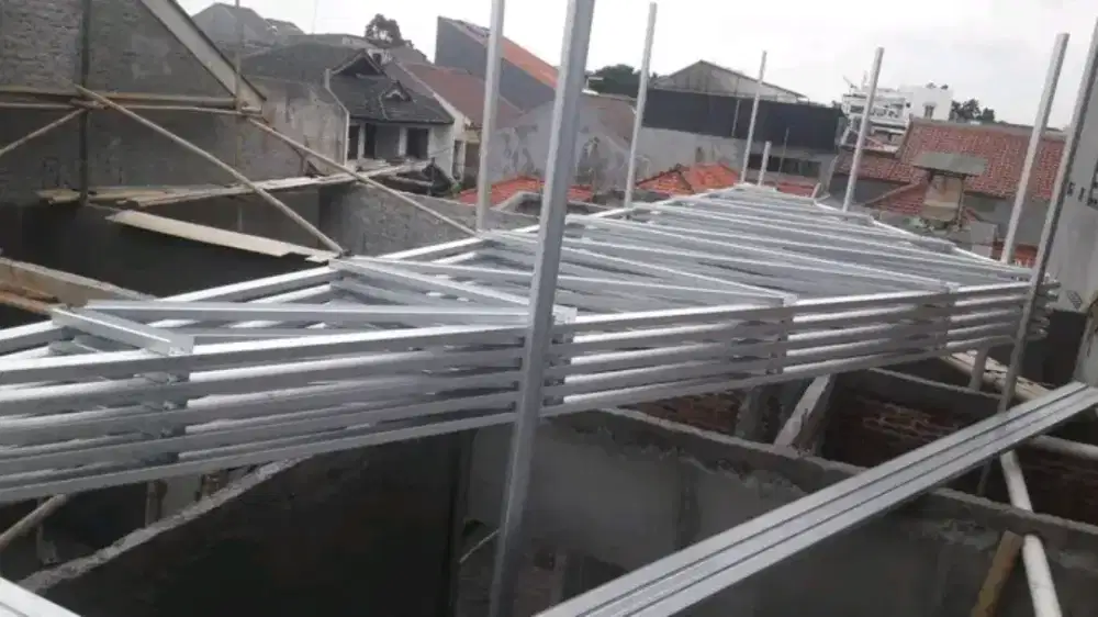 Tukang perbaikan atap bocor dan renovasi