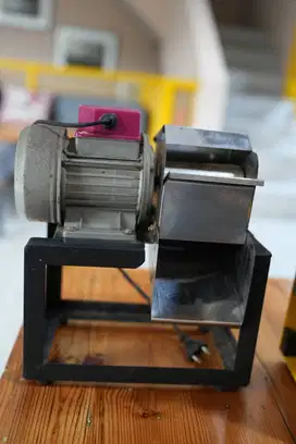200 W Mesin parut Kelapa listrik