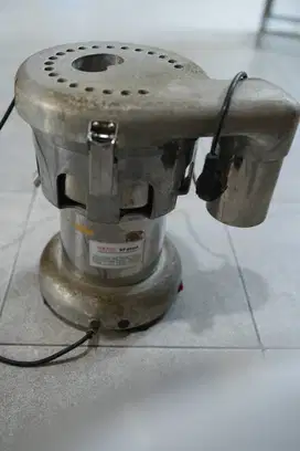 Dijual Mesin mebuat jus tanpa ampas Qianjiahui QJH-G120 Juicer