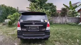 Toyota Kijang Innova 2011 Bensin