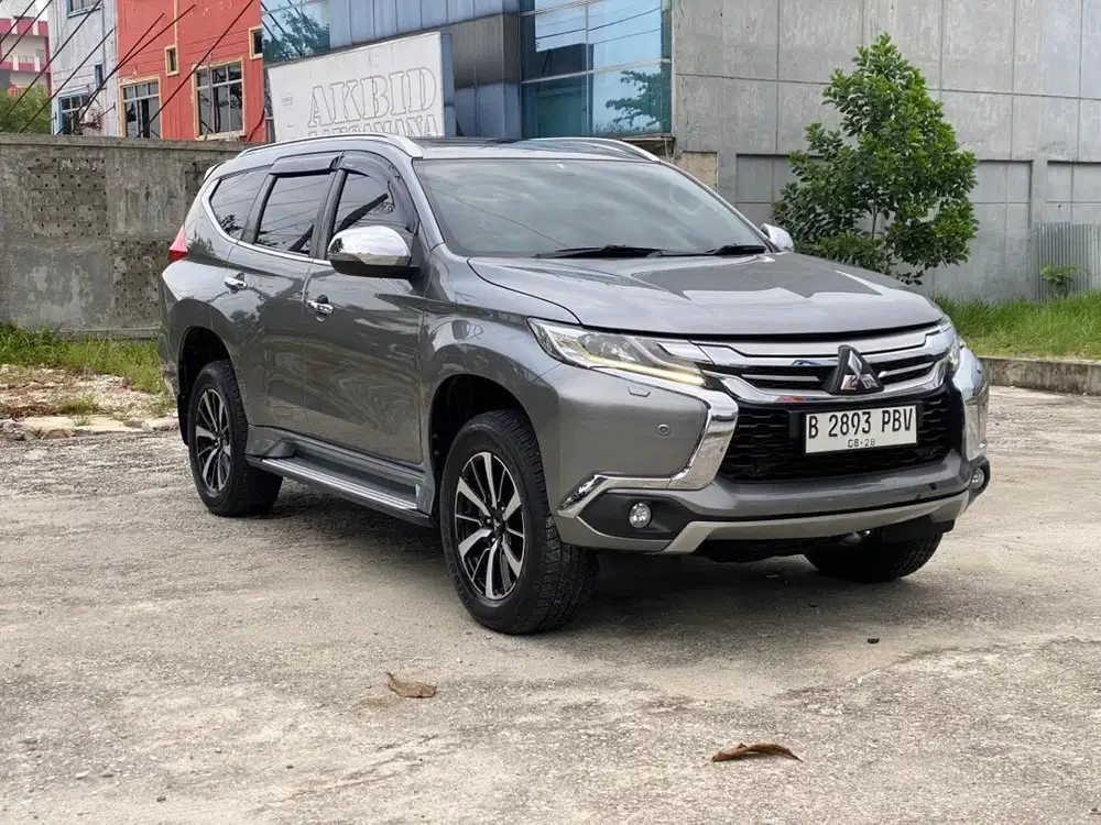 Dijual CASH Mobil Pajero Dakar 2017