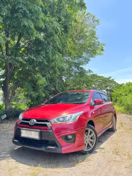 Yaris matic  Km 120rbn Mobil Terawat Dan Seger Poll Tinggal Pake aja
