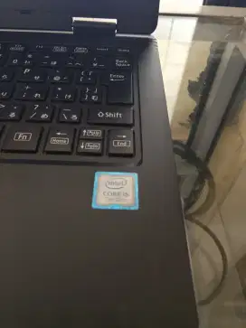 Laptop NEC Core i5 Gen 7