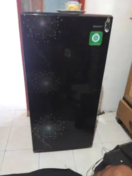 Dijual kulkas Sharp