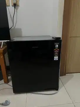 Kulkas Mini Polytron