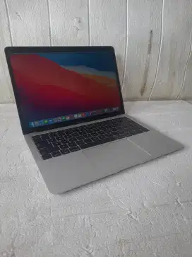 MacBook Air Retina 2019 Dual Core I5 8gb ssd 128gb 13