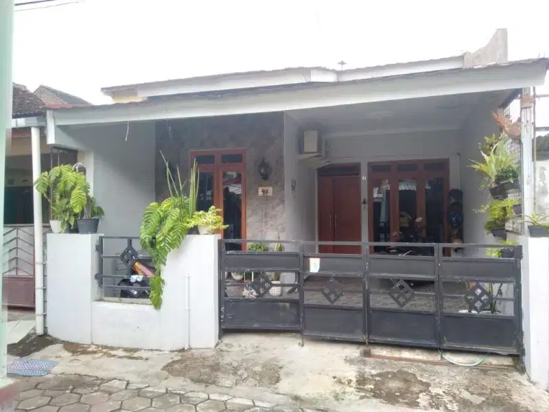 A008 - Di Perumnas Minomartani Siap Huni Dekat AMIKOM