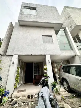 Rumah Dijual Di Mampang Prapatan - Jakarta Selatan Dekat Pusat Bisnis