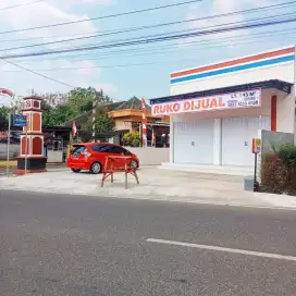 RUKO Jl Provinsi 5 km keselatan kota Karanganyar
