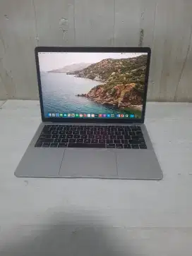 MacBook Air Retina 2018 Dual Core i5 8gb ssd 128gb 13in