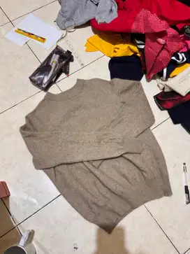 Preloved Sweater