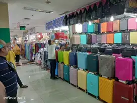 Kios Murah di PGC depan Escalator lantai 2, Beli 1 Gratis 1