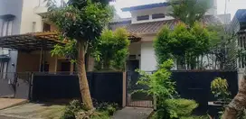 Jual Rumah Bagus Terawat di Komplek BSD Tangsel