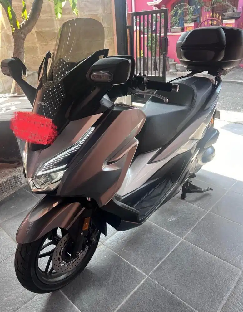 Honda Forza 300 cc