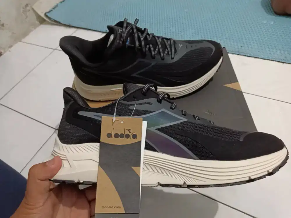 Diadora Mythos blushield 9 vortice hip