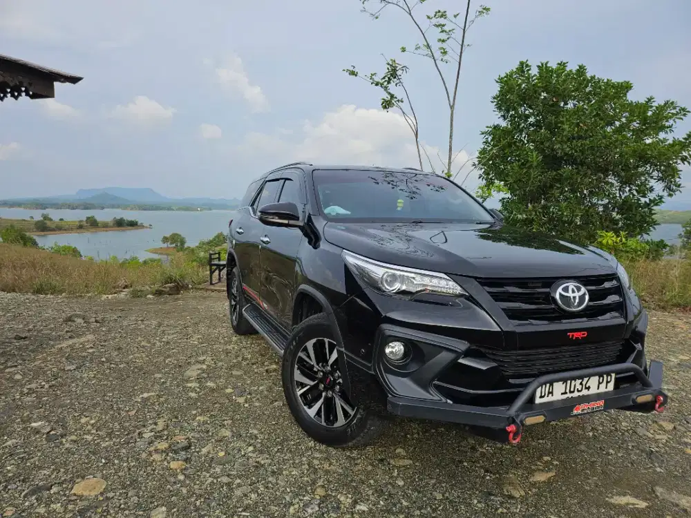 2019 fortuner TRD 2.4 diesel 4x2