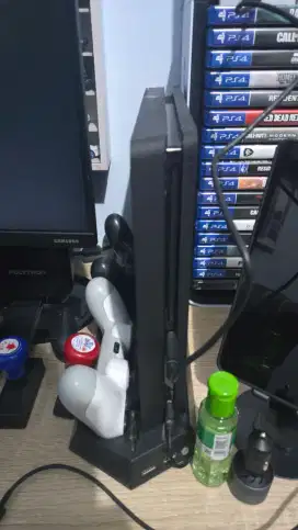 Playstation 4 (Banyak Bonusnya)