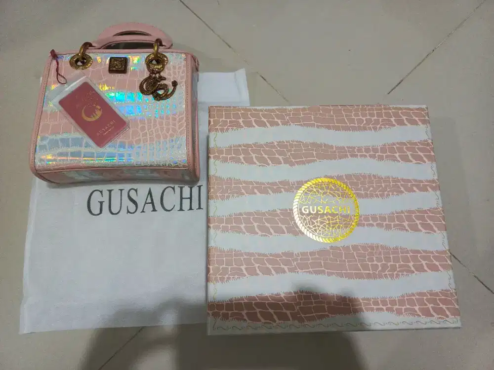 Tas Perempuan Gusachi
