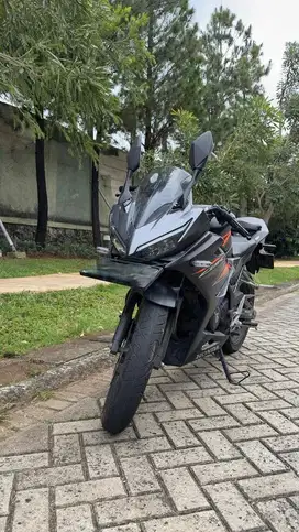 Jual Honda CBR 150cc warna hitam