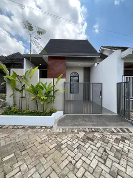 Rumah minimalis malang sukun
