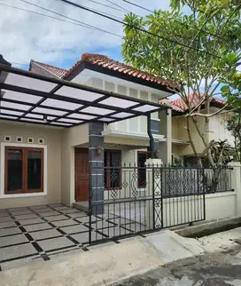 dijual rumsh dikarangasemsolo